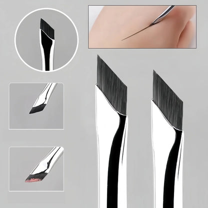 Blade Eyeliner Brush